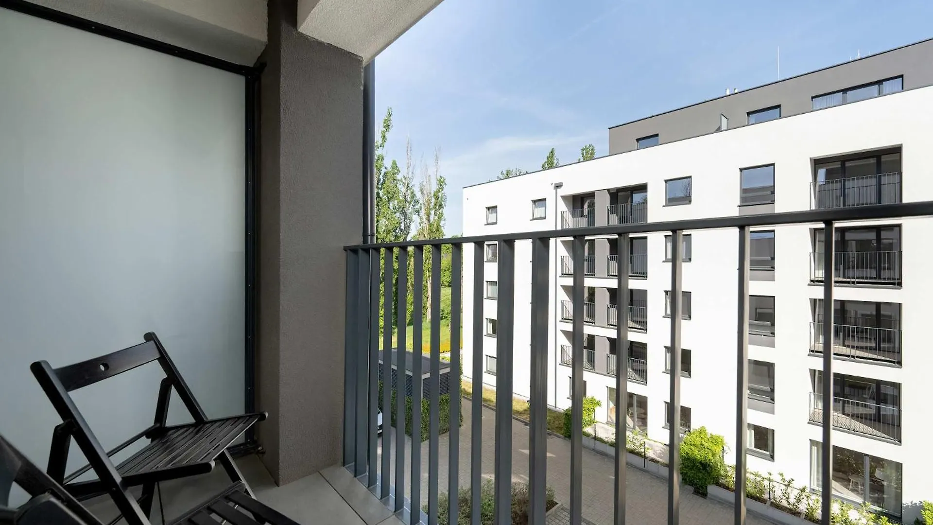 Stylish Studio With Balcony Near Wroclaw Market By Noclegi Renters Апартаменты